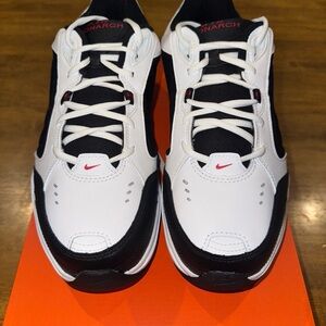 Nike Air Monarch IV Men 10W 4E Training Shoe Black White 416355-101 New In Box